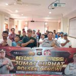 Jumat Curhat Masyarakat Sembung, Kapolsek Mengwi Ingatkan Menjaga Keamanan dan Ketertiban Lingkungan