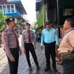 Patroli Dialogis Unit Wisata Sat Pamobvit Polresta Denpasar di Pantai Kuta, Pastikan Situasi Tetap Kondusif