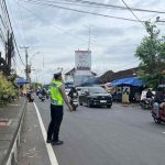 Polsek Abiansemal Hadir Di Jam Pulang Kerja, Pengaturan Lalu Lintas Sore Terus Digelar