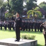 Polres Klungkung Gelar Upacara Bendera Peringatan Hari Ibu Tahun 2025.