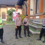 Kapolsek Mengwi Pantau Situasi dan Cek Personel yang Melaksanakan Pengamanan Ibadah Malam Natal