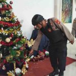 Kapolsek Klungkung Pimpin Sterilisasi Gereja Santa Sisilia Jelang Ibadah Malam Natal.