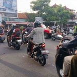 Polsek Mengwi Laksanakan Pengaturan Lalu Lintas Guna Cegah Kemacetan dan Laka Lantas