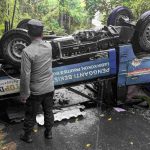 Pick Up Terguling di Tanjakan Penasan–Anjingan, Polisi Lakukan Penanganan Cepat.