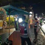 Beri Rasa Aman Pengunjung Polsek Kuta Utara Patroli Di Kawasan Wisata Jalan Berawa