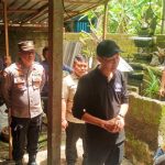 Kapolsek Dawan Dampingi Wakil Bupati Klungkung Tinjau Korban Pohon Tumbang.