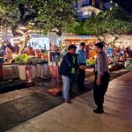 Pam Obvit Polresta Denpasar Bersama Subdit Wisata Polda Bali Patroli Jalan Kaki di Kawasan Mall Beachwalk