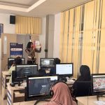 Polantas Menyapa, Petugas Satpas Polresta Denpasar Sosialisasikan Tertib Berlalu Lintas kepada Pemohon SIM