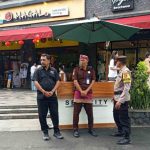 Bhabinkamtibmas Jimbaran Intensifkan Patroli Dialogis di Samasta, Sampaikan Imbauan Kamtibmas