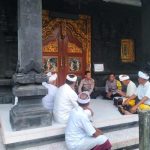 Perkuat Sinergitas, Polsek Abiansemal Gelar Jumat Curhat Bersama Tokoh Adat Jelang Hari Raya Nyepi