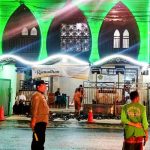 Bhabinkamtibmas Desa Ungasan Amankan Salat Tarawih di Mushola Alhidayah Goa Gong
