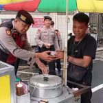 Sat Samapta Polres Klungkung Berbagi Takjil, Pererat Silaturahmi di Bulan Ramadhan