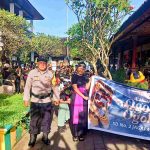 Bhabinkamtibmas Desa Jagapati Berikan Pengamanan Lomba Parade Ogoh-ogoh TK & SD