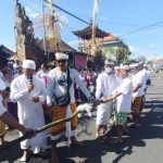 Hadir di Tengah Masyarakat, Polsek Mengwi Amankan Tradisi Mbed Mbedan
