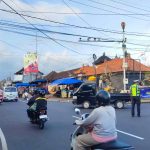 Polsek Abiansemal Intensifkan Pengaturan Lalu Lintas Sore Hari, Wujudkan Kamseltibcarlantas