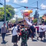 Tiga Desa/Kelurahan di Denpasar Timur Gelar Prosesi Ngaben, Bhabinkamtibmas, Babinsa dan Pecalang Lakukan Pengamanan