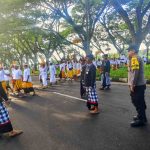 Sinergi Pengamanan Melasti Desa Adat Pesinggahan, Prosesi Berjalan Aman dan Lancar