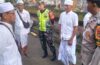 Babinsa Timpag Siaga di Pura Desa, Pastikan Ribuan Aktivitas Persembahyangan Galungan Berjalan Lancar