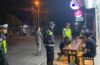 Ciptakan Malam Akhir Pekan yang Aman, Polsek Mengwi Laksanakan Patroli Skala Besar
