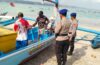 Patroli Pesisir Satpolairud Polresta Denpasar Sambangi Nelayan Kedonganan, Ingatkan Keselamatan Saat Melaut