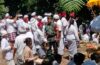 ‎Wujud Kepedulian TNI pada Warisan Leluhur, Babinsa Koramil 1619-08/Penebel Kawal Upacara Adat ‎