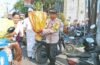 Bhabinkamtibmas Kamasan Bersama Pecalang Amankan Upacara Nyineb di Pura Dasar Buana Gelgel