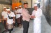 Sambang Kamtibmas, Bhabinkamtibmas Sumerta Kaja Hadir di Tengah Kegiatan Ngenteg Linggih Warga