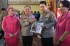 Suasana Haru Mewarnai Tradisi Pelepasan Irjen Pol. Daniel Adityajaya di Mako Polda Bali